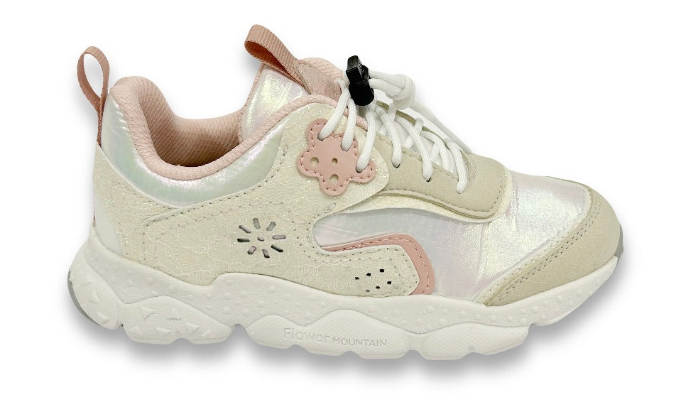 FLOWER MOUNTAIN by Naturino: le sneakers 100% vegan in tessuto tecnico bianco perlato ed ecopelle off white
