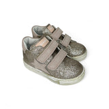 Sneakers primi passi FALCOTTO in microglitter e suede cipria con velcri