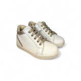 Sneakers primi passi LESCOUCOU in pelle panna e glitter oro con lacci e zip laterale