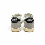 SNEAKERS 2B12 in pelle bianca e suede grigio, dettaglio lime fluo con velcri