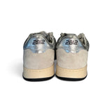 Sneakers 2B12 in suede grigio/glitter silver con lacci