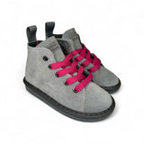 Polacchino PANCHIC in suede grigio con lacci e cerniera