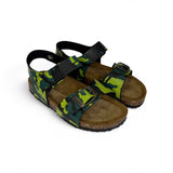 Sandali BIOFASHION in ecopelle camouflage verde/verde fluo con fibbia e velcro