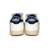 Sneakers 2B12 in pelle bianca e navy blue con velcri
