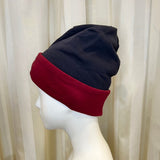 Cappello double face blu/bordeaux CAPOCUBO in felpa di cotone