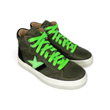 Sneaker DIANETTI  mod basket mid in nubuk verde militare/suede nero e verde fluo con lacci e zip laterale