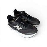 Sneakers ginniche NEWBALANCE FuelCell nera con lacci