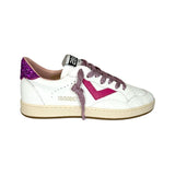 Sneakers 2B12 in pelle bianca e fuxia, dettagli in glitter fuxia con lacci
