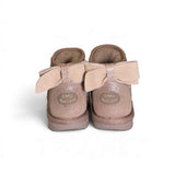 EMU AUSTRALIA Wallaby Mini Rosa con fiocco in suede e 100% lana merinos WATER RESISTANT