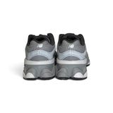 Sneakers ginniche NEWBALANCE 9060 grigio degradee con laccio elastico