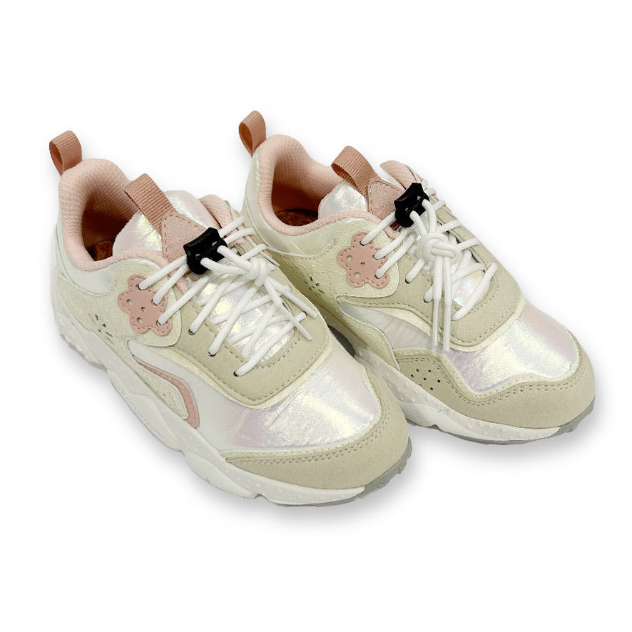 FLOWER MOUNTAIN by Naturino: le sneakers 100% vegan in tessuto tecnico bianco perlato ed ecopelle off white