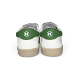 Sneakers NATURINO in pelle bianca e suede grigio perla con velcri